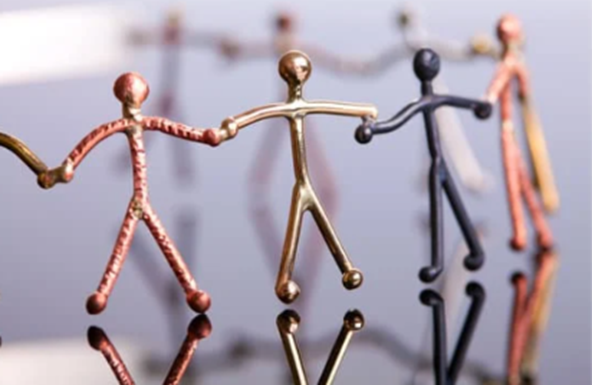 From Boardrooms to Market Stalls: Different Worlds, Same Reputation Lesson